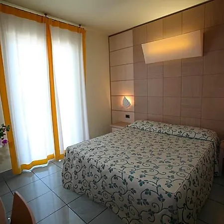 Szálloda Gabbiano 3*