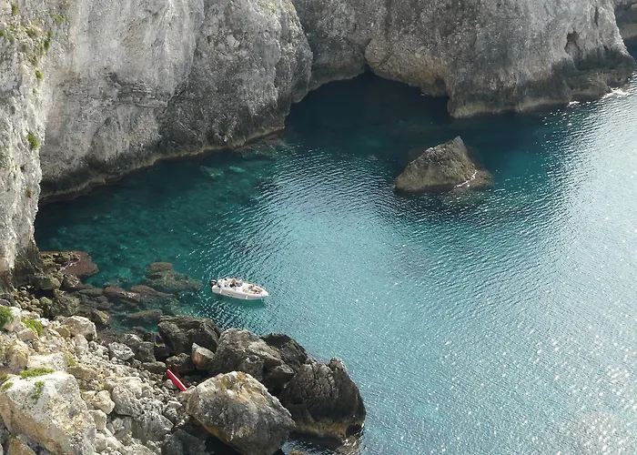 Gabbiano מלון 3*